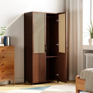 Armario de ratán minimalista de estilo chino con puertas dobles, gabinete de almacenamiento de gran capacidad para el hogar y el dormitorio. - Product Image 2