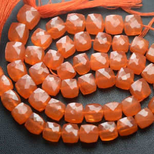 Cuentas de Piedra Cornalina Naranja Natural de 7mm y 8mm, Facetadas en Forma de Cubo, Certificadas por IGI, Diseño de Última Generación para Creación de Joyas - Product Image 1