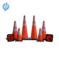 Cône de signalisation routière en PVC coloré de 70 cm et 1,7 kg avec anneau – Produit d'avertissement routier