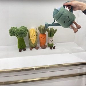 Bouquet de fleurs en peluche tulipes réalistes - Poupées en peluche sur le thème des légumes et des aliments pour la décoration créative de la maison et les cadeaux - Product Image 3