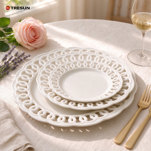 Assiette creuse en céramique blanche gaufrée, style vintage, en porcelaine, décorative, pour servir, pour mariage, fête, décoration de table - Product Image 3
