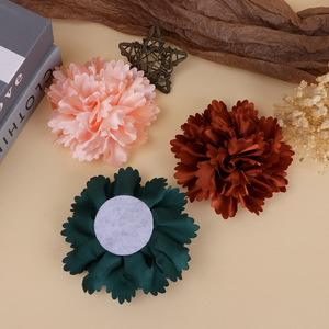 Flores de tela Camellia de 10 cm, flores de tela hechas a mano para accesorios de ropa, decoración de bolsos, zapatos y el cabello. - Product Image 4