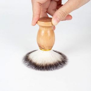 Cepillo de Limpieza y Aseo al por Mayor con Mango de Madera - Product Image 2