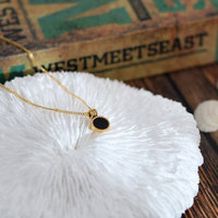 Collier tendance en acier inoxydable plaqué or 18 carats avec pendentif en nacre naturelle pour femme, idéal pour un anniversaire