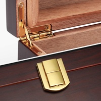 Humidor à cigares personnalisé en bois de cerisier foncé brillant avec doublure en cèdre et fermoir métallique doré – Fournisseur