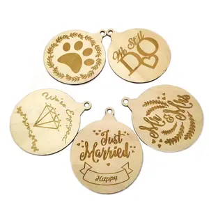 Lantern Shaped Laser Engraving Pattern Natural Wood Slices Circles