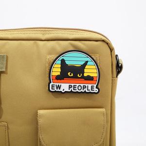 Les gens EW. Insigne de moral de chat petit chat pour brassard en caoutchouc souple patch de Protection de l'environnement 3D lumineux - Product Image 2