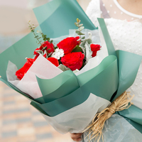 En gros logo personnalisé imprimé coloré femmes cadeau décoration papier pour fleurs emballage rouleau