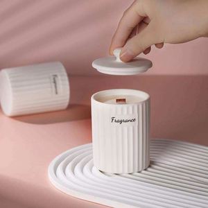 Bougie parfumée en céramique blanche avec couvercle, bougie d'aromathérapie côtelée, décoration minimaliste pour la maison - Product Image 1