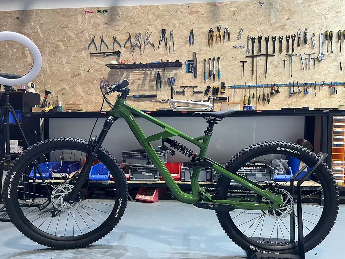 Amazon | マウンテンバイク MTB 自転車 29インチ 30段変 速高