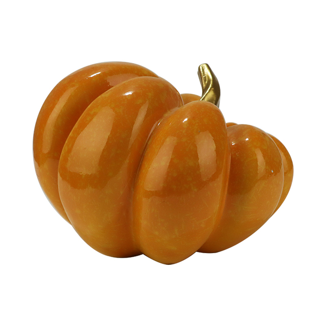 Customized Halloween Outdoor Decorations LED Pumpkin Lanterns and Resin Figurines Yellow Lanterns Party Decorations