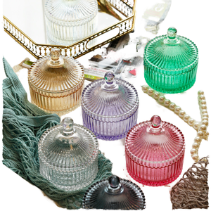 Bocal à bougie <span class=keywords><strong>en</strong></span> <span class=keywords><strong>verre</strong></span> de style yourte de luxe Blinkmax 8oz avec couvercle, peinture personnalisée, écologique, pour la décoration de Noël à la maison - Product Image 1