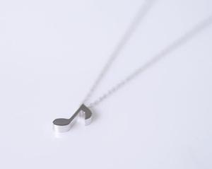 Collana Minimalista con Simbolo Musicale Placcata in Oro 18K per Donne 2026, Ciondolo a Forma di Note Musicali in Acciaio Inossidabile per Ragazze - Product Image 5