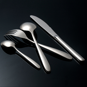フォークナイフスプーンセット食器セット付きプレミアムホテルレストラン用ステーキデザートアイスクリーム用ステンレス鋼カトラリー