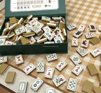 Tersedia Grosir Set Mahjong Amerika 4 Lapis Warna Kuning Jahe dengan Ukiran Crane, Termasuk Dadu Gratis dan Kantong Portabel
