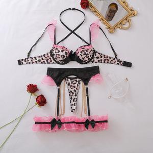 Nouvelle collection été 2026 : Ensemble de lingerie 3 pièces audacieux et ludique pour <span class=keywords><strong>femme</strong></span>, imprimé léopard, avec volants et <span class=keywords><strong>porte</strong></span>-jarretelles à chaîne - Product Image 3