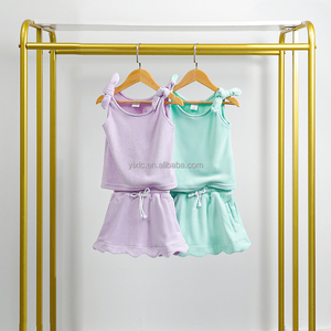 Conjunto Casual de 2 Piezas <span class=keywords><strong>para</strong></span> Niños, Camiseta sin Mangas de Poliéster, Pantalones Cortos con Volantes, Tirantes Ajustables, Transpirable, Cálido, Servicio OEM - Product Image 2