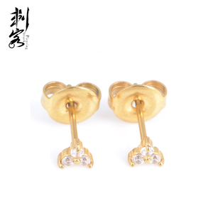 Đôi bông tai bằng thép không gỉ 316L với thiết kế ba viên đá hình hoa, trái tim, bướm, trung tâm là đá CZ, viền đá quý - Product Image 5