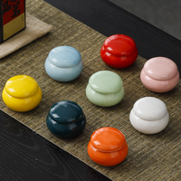 Pot scellé de style vintage chinois, mini pot en céramique avec couvercle, 20 ml, petit récipient de rangement en porcelaine brillante pour le thé, les cosmétiques