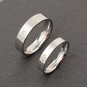 Anelli di coppia romantici in acciaio inossidabile con incisione d'amore per matrimoni e fidanzamento - Product Image 2