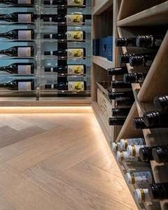 ตู้ไวน์ขนาดใหญ่แบบทันสมัยพร้อมไฟ LED ที่เก็บเหล้าทำจากไม้สำหรับบาร์ที่บ้านหรูหราแบบกำหนดเอง - Product Image 5