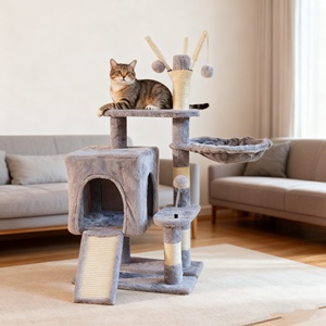 Poste Rascador para Gatos de Estilo Moderno, Construcción de Madera con Plataforma de Salto y Casa para Gatos Grandes, para Espacios Pequeños, Empaquetado en Cartón - Product Image 1