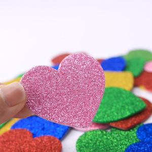 <span class=keywords><strong>Adesivi</strong></span> fai da te in polvere color oro EVA Glitter con supporto adesivo in schiuma Love Star Pattern decorazioni <span class=keywords><strong>murali</strong></span> per asilo - Product Image 2