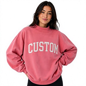 Sweat-shirt rose oversize à col montant brodé sur mesure pour femme, avec épaules tombantes et manches longues, style streetwear - Product Image 1