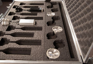 OEM nhà sản xuất giá bán buôn kim loại hợp kim lưu trữ Hộp Tùy chỉnh xách tay mẫu mang nhôm trường hợp cho mục đích hiển thị - Product Image 3