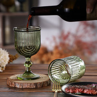 Verre à vin soufflé à la main de style européen et pour verre à champagne Coupe de mariage décorative avec pouce vert Verre à eau en plastique de couleur épaissie