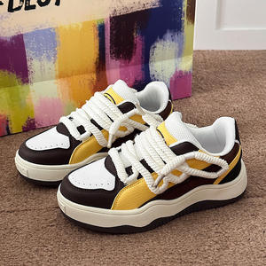 Chaussures de skate pour hommes, design original, logo, baskets décontractées, chaussures de sport, toutes occasions, semelle épaisse, chaussures de marche augmentant la taille - Product Image 2