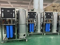 Purificateur d'eau RO à longue durée de vie 500 LPH avec contrôle automatique pour hôtels et écoles, eau potable directe, garantie de deux ans