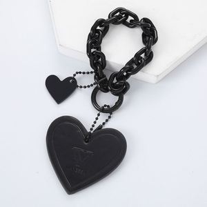 พวงกุญแจหนังรูปหัวใจแบบขายส่ง ปรับแต่งได้ พร้อมโลโก้ส่วนตัว - Product Image 2