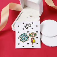 Badges en métal personnalisés, conception de logo personnalisé, formes variées, épingles à revers colorées, broches en émail souple pour chapeaux et casquettes