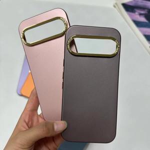 Funda para Teléfono Móvil con Marco de Lente Dorado Electrochapado con Patrón Colorido Universal para Hombre y Mujer al por Mayor para Google <span class=keywords><strong>PIXEL</strong></span> <span class=keywords><strong>6A</strong></span>/7 PRO - Product Image 5