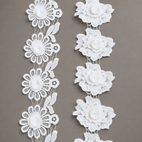 Dentelle florale 3D soluble dans l'eau, logo personnalisé d'usine, dentelle brodée en soie de lait pour accessoires vestimentaires
