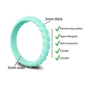 Anillo de fibra de carbono negro Núcleo en blanco de tungsteno Barra de mango de silicona azul Correa de estiramiento de fimosis con cerámica inflable - Product Image 4