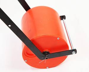 Semoir à maïs manuel à pousser avec profondeur et espacement réglables pour maïs et arachides - Product Image 3