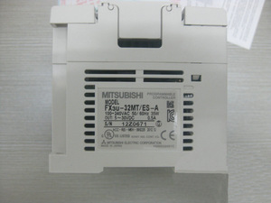 Pour PLC programmable FX3U-48MT/ES-A 16/32/48/64/80/128MR/MT/ES-A RS485 pour le contrôle industriel et la programmation PLC - Product Image 3