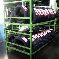 Système de rayonnage pour pneus commerciaux, construction en acier durable et assistance logistique professionnelle