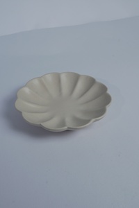Plat de service artistique en céramique irrégulière, fait main, avec glaçure réactive, pour Tonkatsu, Tempura, Dumpling, Katsu, style Japandi - Product Image 5
