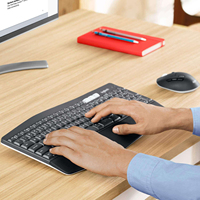 Combo de Teclado y Ratón Inalámbrico Logitech MK850 de Tamaño Completo, Multidispositivo, DuoLink Flow, Batería de 36 Meses, para Oficina y Hogar