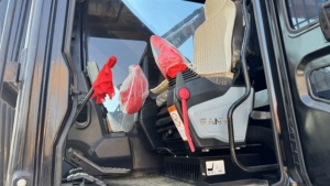 รถขุดตีนตะขาบไฮดรอลิก Sany SY335H มือสองจากจีน น้ำหนัก 33 ตัน รถขุด Sany SY335H มือสอง เครื่องจักรกลหนักสำหรับงานเหมือง - Product Image 6