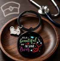 Porte-clés commémoratif, cadeau tendance pour la Journée des infirmières, porte-clés en métal inoxydable à motifs multicolores, vente en gros personnalisée