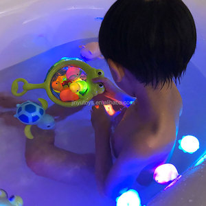 Jouets <span class=keywords><strong>lumineux</strong></span> à succès pour enfants, ensemble <span class=keywords><strong>de</strong></span> <span class=keywords><strong>bain</strong></span> pour animaux, jouets <span class=keywords><strong>de</strong></span> <span class=keywords><strong>bain</strong></span> pour bébés, jouets <span class=keywords><strong>de</strong></span> <span class=keywords><strong>bain</strong></span> amusants, imperméables, éducatifs, pour l'été - Product Image 4