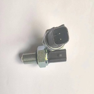 สวิตช์ไฟถอยหลังฟอร์ดทรานซิท 4C1T-15520-AA/B 1461586 อะไหล่เปลี่ยนเซ็นเซอร์ไฟเบรก - Product Image 3