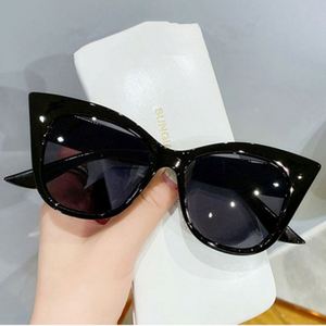 Gafas de Sol de Moda Vintage 2022 para Hombre y Mujer, Montura Grande, Lentes Degradadas, Gafas de Sol de Ojo de Gato Extra Grandes - Product Image 2