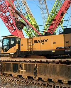 Grue sur chenilles d'occasion Sany SCC2000A, capacité 200 tonnes, avec moteur, boîte de vitesses, pompe et moteur – Poids 65 000 kg pour inspection vidéo et rapports - Product Image 3
