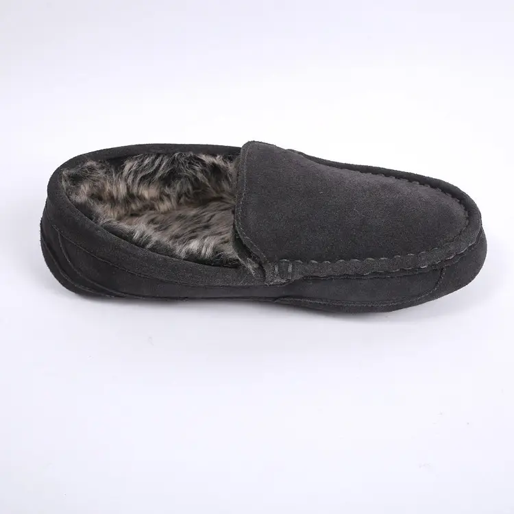 安い工場Wholesale Fall Winterマイクロスエード暖かい屋内Moccasinsスリップ家スリッパ駆動Shoes男性のための