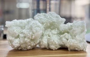 Fibre HCS siliconée creuse en polyester recyclé 15D 64mm à bas prix pour projets de rembourrage en gros - Product Image 3